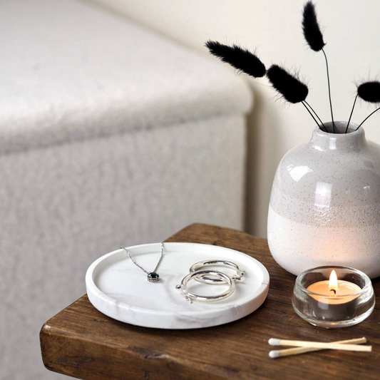 Small White Marble Concrete Round Display Tray