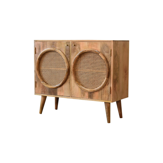 Larissa Cabinet
