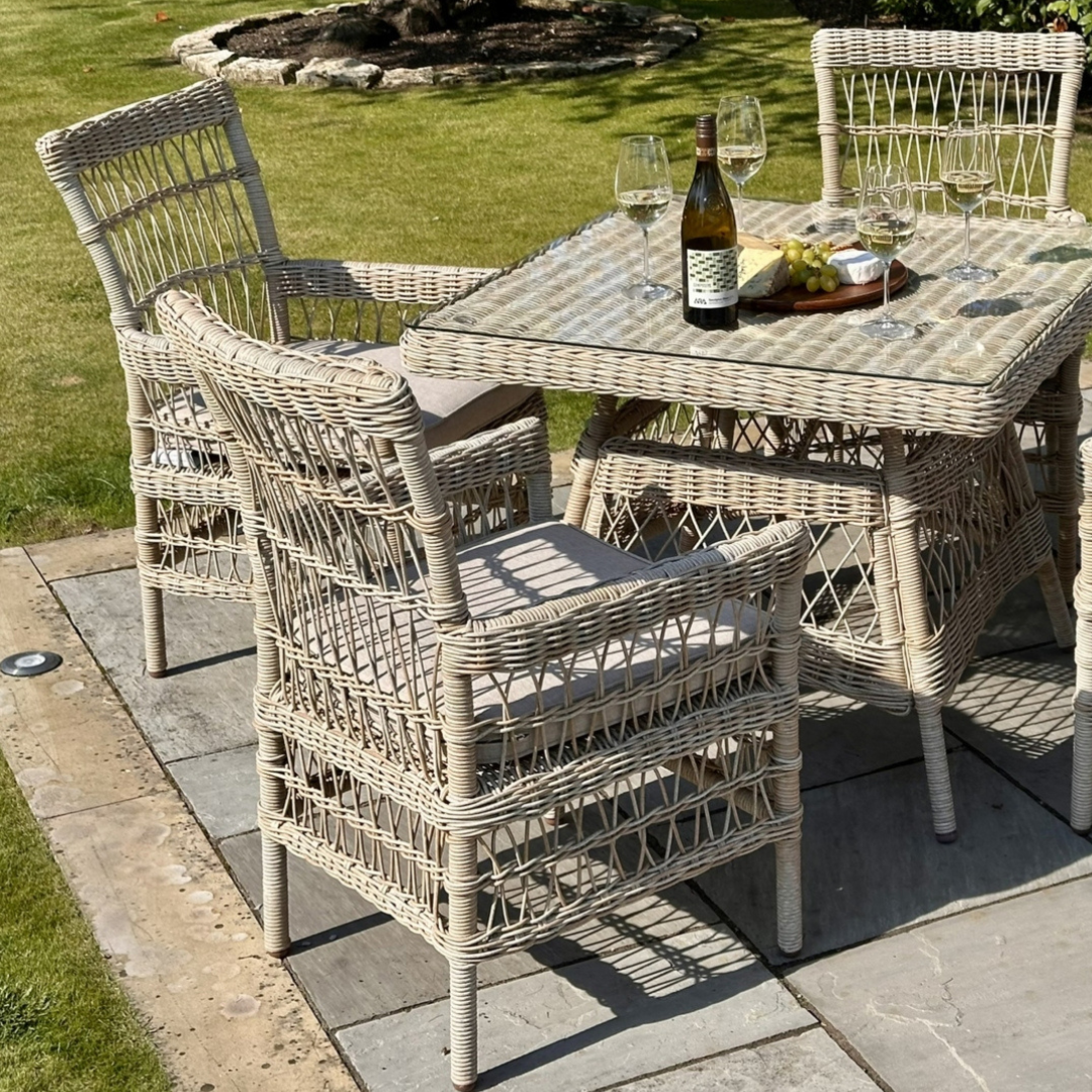 Provence Collection Outdoor 4 Seater Dining Set